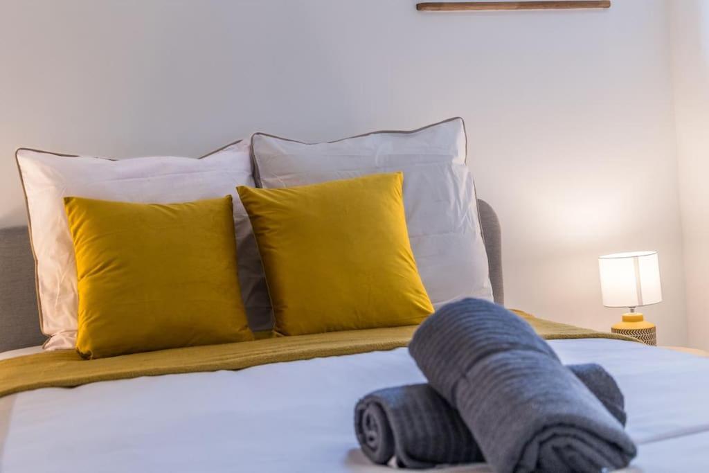 Le Duplex Moutarde Apartment ชาลง-ซูร์-ซอน ภายนอก รูปภาพ