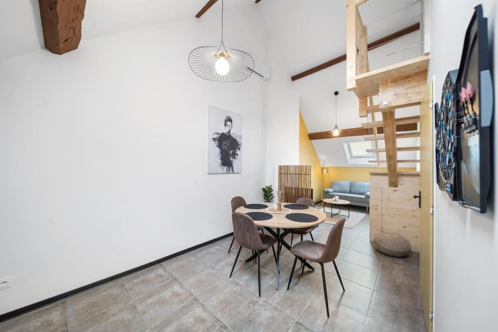 Le Duplex Moutarde Apartment ชาลง-ซูร์-ซอน ภายนอก รูปภาพ